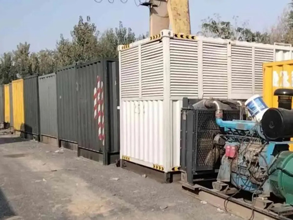 长岛200KW柴油发电机机组每小时油耗是多少?